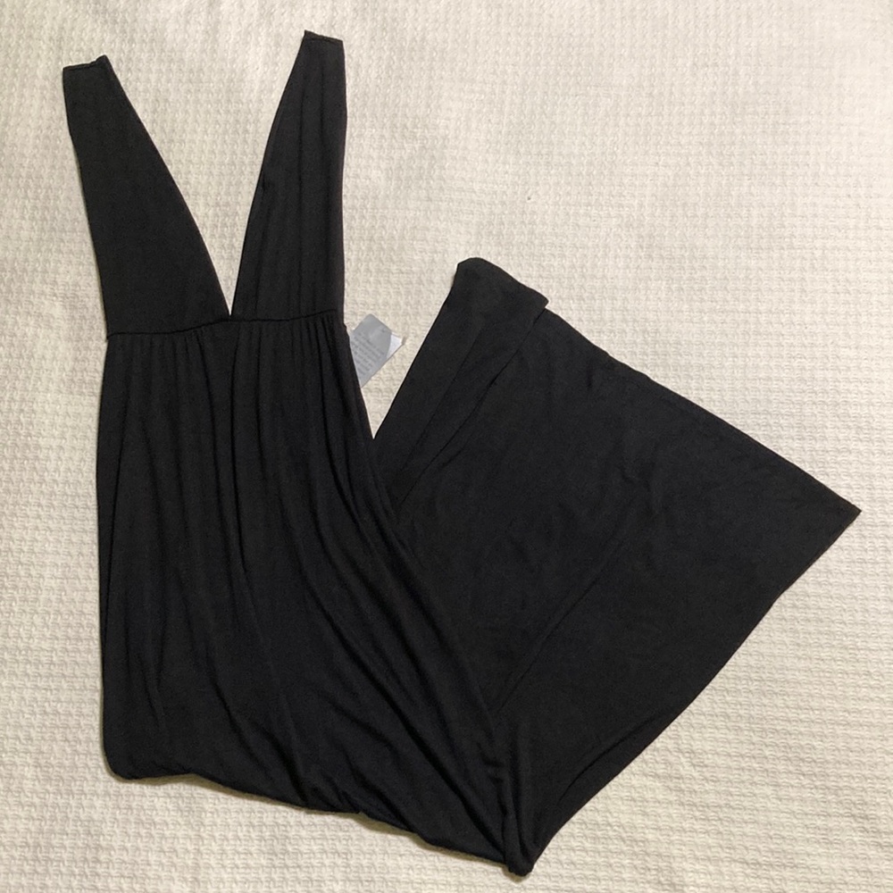 Velvet Torch Black Plunging Neckline Maxi Dress with Leg Slit NWT Size Medium
